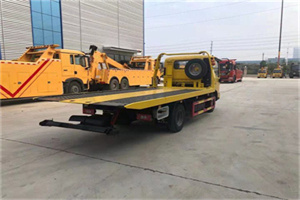 吴兴非事故拖车