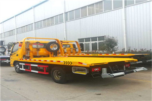 吴兴附近拖车救援搭电